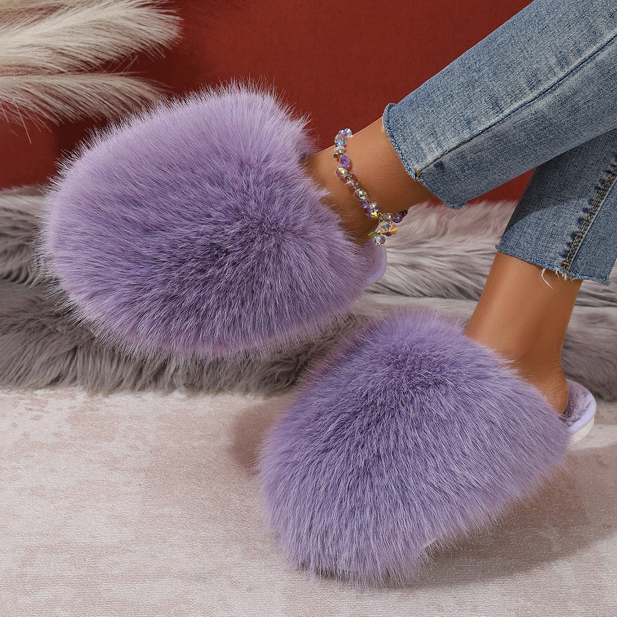 Solid-color fluffy big slippers