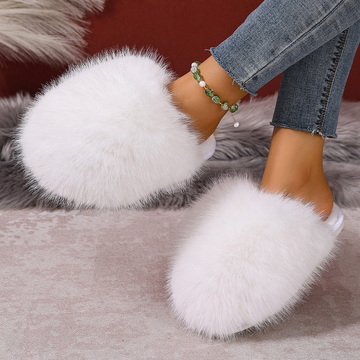 Solid-color fluffy big slippers