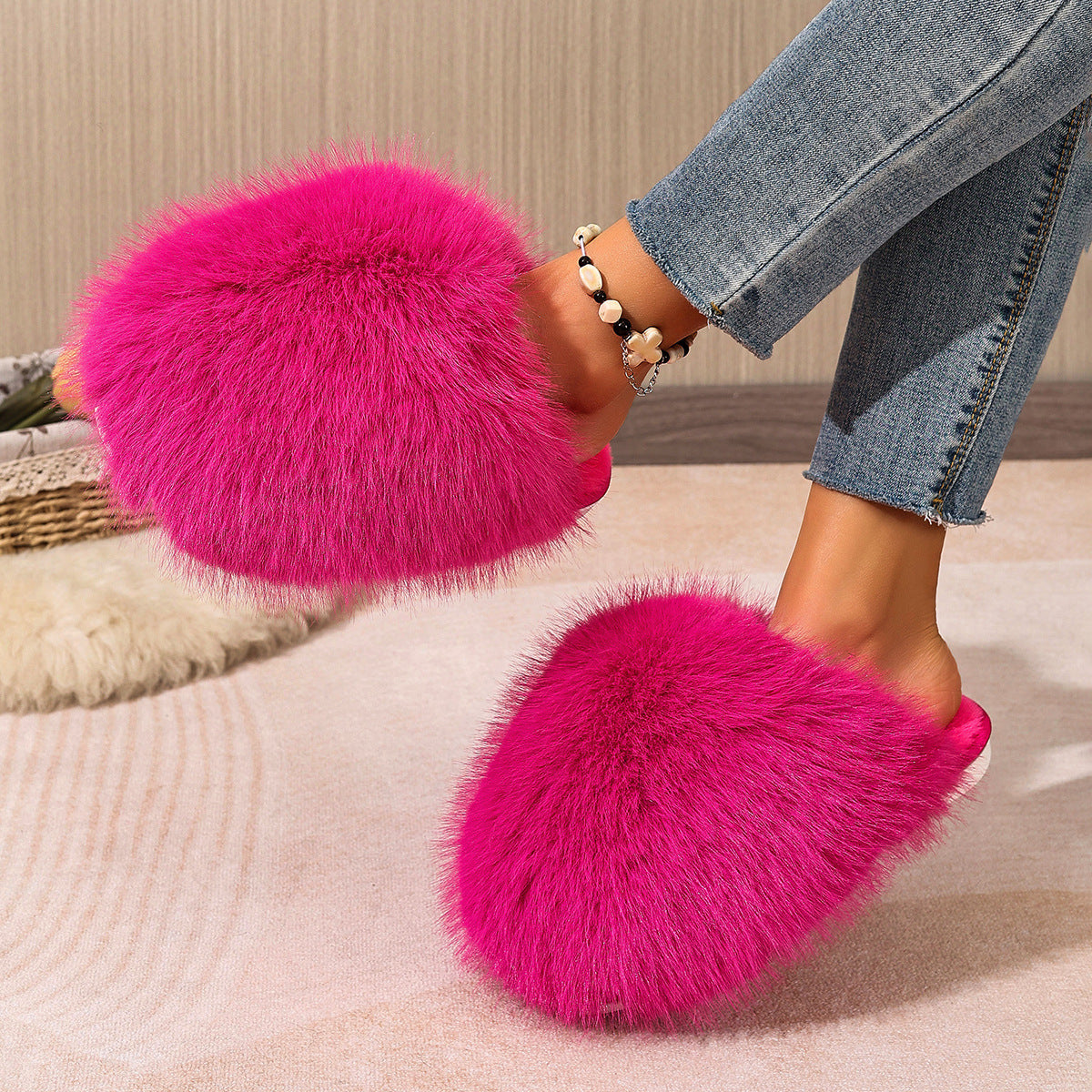 Solid-color fluffy big slippers